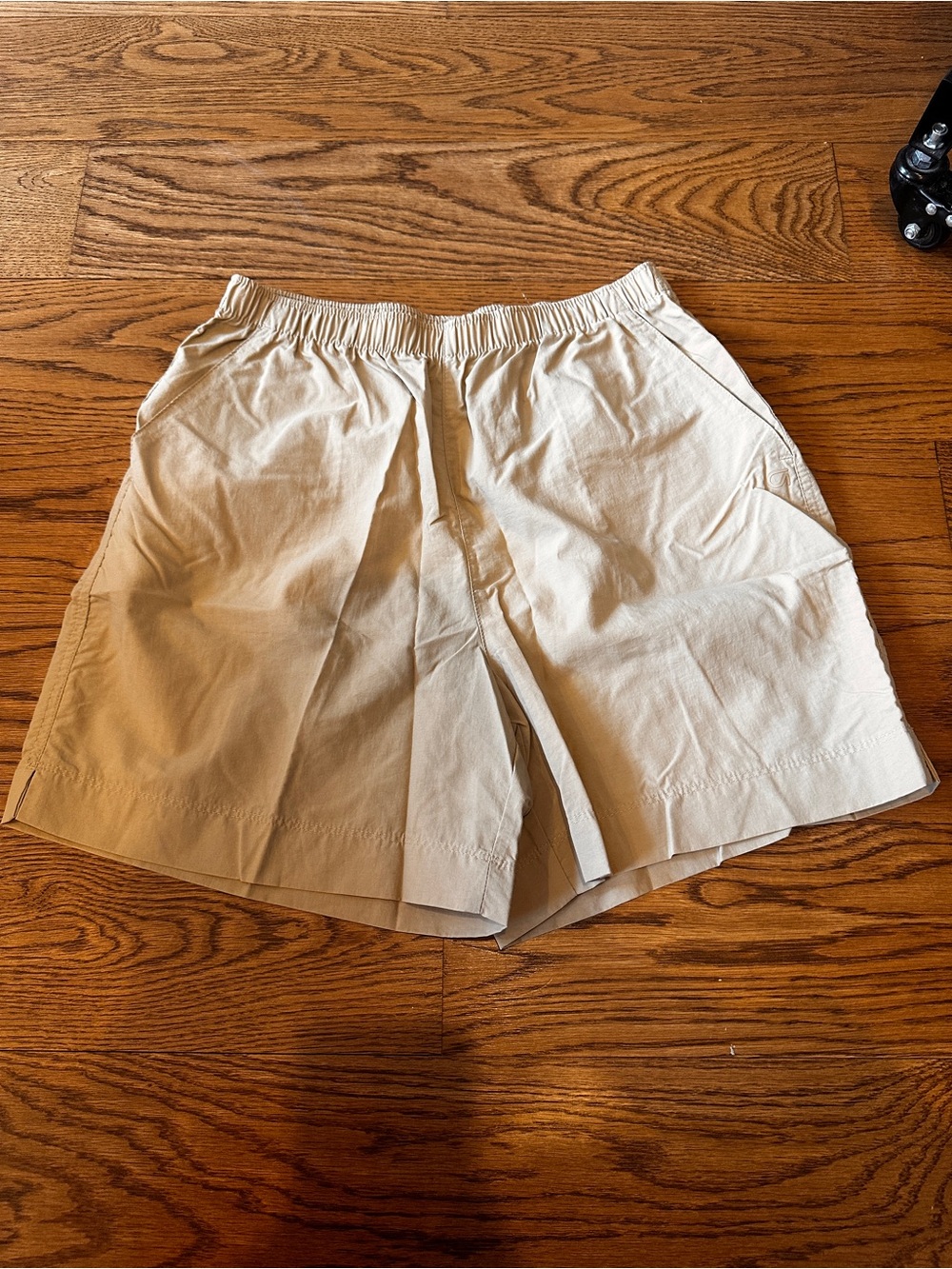 Gap Fit Lightweight Elastic-Waist Tan Exercise & Hiking Shorts
